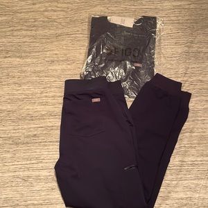 Figs navy blue jogger set